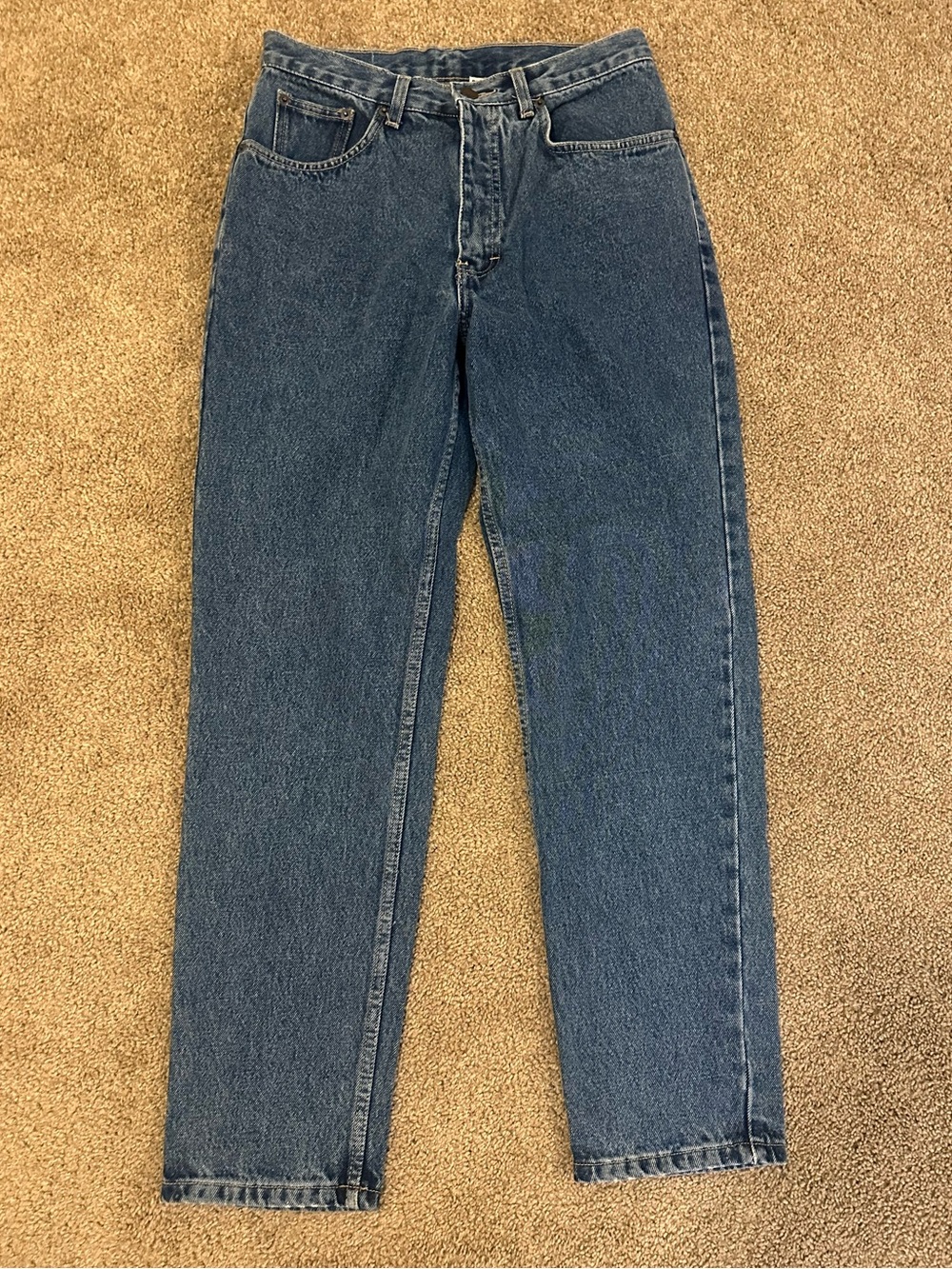 Straight-Leg Women’s Jeans in Classic Blue Wash